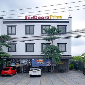 RedDoorz Plus Syariah at Jalan Pramuka Lampung